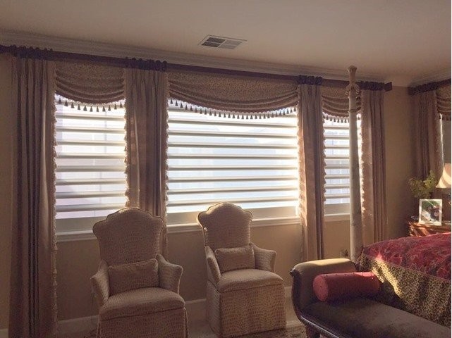 Hunter Douglas Dealer Image